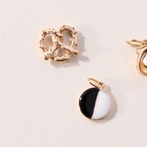 ISO Catbird Pretzel Charm